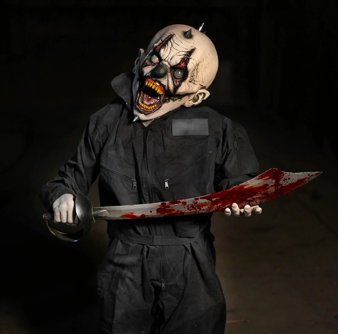 Distortions Props "Little Creep" Static Halloween Clown Prop