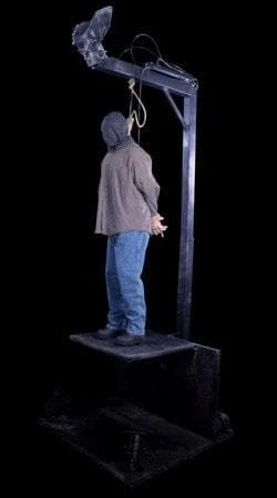 Distortions "The Gallows Pole" Professional Halloween Animatronic